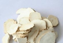 附片和草乌是同一种植物吗？